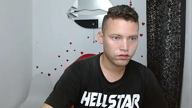 Snapshot of sven_fox723 chatting on April 2026 11:44:02 AM sven fox723 online show from April 2026 11:44:02 AM