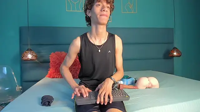 Snapshot of willturneer chatting on March 2026 04:07:02 AM willturneer online show from March 2026 04:07:02 AM