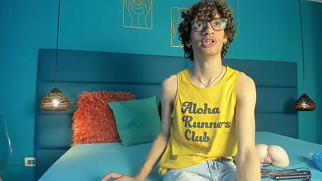 Snapshot of willturneer chatting on March 2026 03:50:01 AM willturneer online show from March 2026 03:50:01 AM