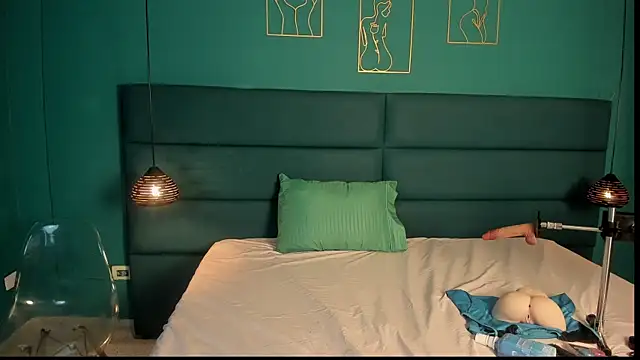 Snapshot of willturneer chatting on April 2026 03:56:01 AM willturneer online show from April 2026 03:56:01 AM