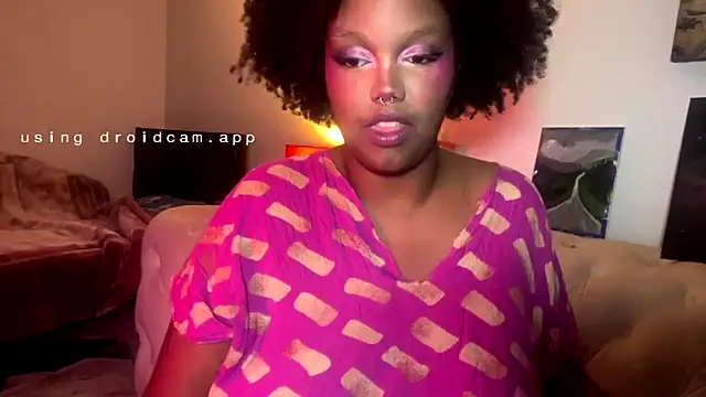 Snapshot of juicy_janet chatting on April 2026 11:03:01 PM juicy janet online show from April 2026 11:03:01 PM