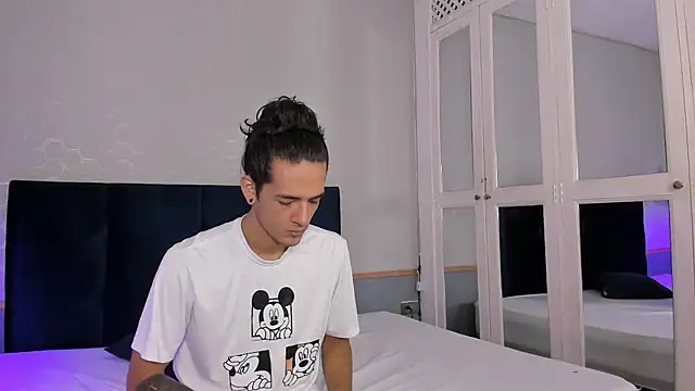 Skinny Mac online show from March 2026 12:08:01 PM