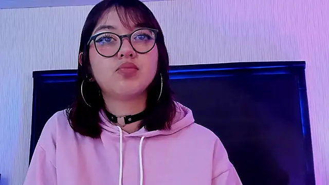 Snapshot of LilithBluum chatting on March 2026 11:38:01 AM LilithBluum online show from March 2026 11:38:01 AM