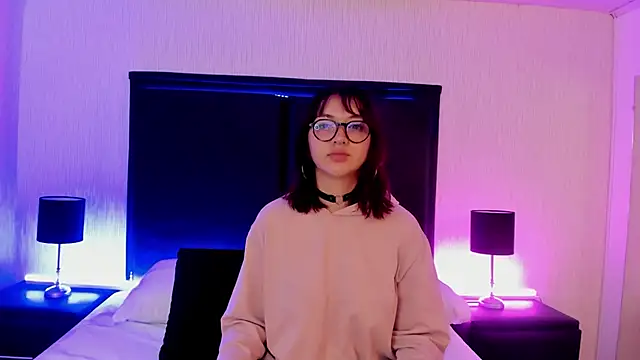 Snapshot of LilithBluum chatting on April 2026 11:16:01 AM LilithBluum online show from April 2026 11:16:01 AM