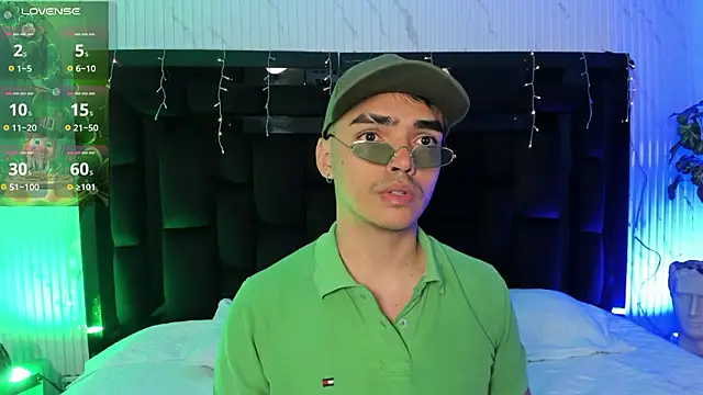 Snapshot of NicoKinggs_ chatting on March 2026 11:35:01 AM NicoKinggs online show from March 2026 11:35:01 AM