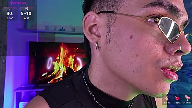 Snapshot of NicoKinggs_ chatting on March 2026 01:44:01 PM NicoKinggs online show from March 2026 01:44:01 PM