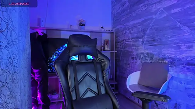 Snapshot of NicoKinggs_ chatting on April 2026 01:44:01 PM NicoKinggs online show from April 2026 01:44:01 PM