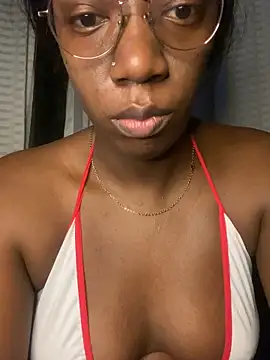 Snapshot of GaiaFiore chatting on March 2026 09:25:01 AM GaiaFiore online show from March 2026 09:25:01 AM