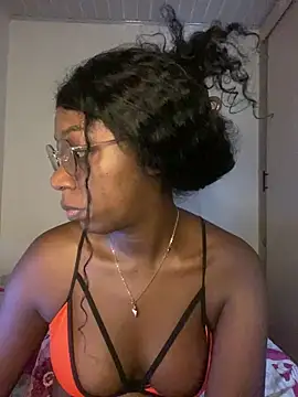 Snapshot of GaiaFiore chatting on April 2026 09:29:02 AM GaiaFiore online show from April 2026 09:29:02 AM