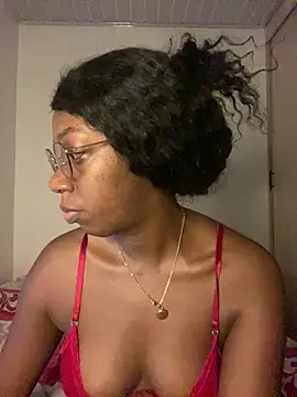 Snapshot of GaiaFiore chatting on April 2026 09:31:01 AM GaiaFiore online show from April 2026 09:31:01 AM