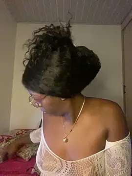 Snapshot of GaiaFiore chatting on April 2026 09:36:02 AM GaiaFiore online show from April 2026 09:36:02 AM