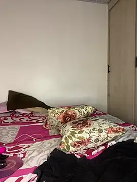 Snapshot of GaiaFiore chatting on April 2026 09:19:02 AM GaiaFiore online show from April 2026 09:19:02 AM