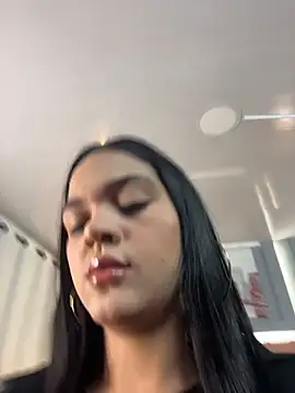 Snapshot of Bella-Ferrer chatting on March 2026 06:22:02 PM Bella-Ferrer online show from March 2026 06:22:02 PM