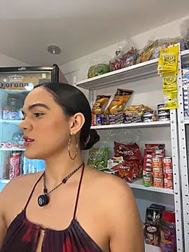 Snapshot of Bella-Ferrer chatting on June 2026 06:23:01 PM Bella-Ferrer online show from June 2026 06:23:01 PM