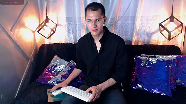 Snapshot of MilanDavid1 chatting on March 2026 05:41:02 PM MilanDavid1 online show from March 2026 05:41:02 PM