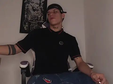 ethanchamo online show from April 2026 11:17:02 PM