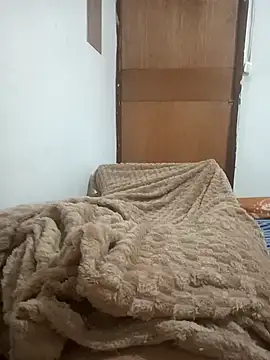 Snapshot of droale chatting on April 2026 08:06:01 PM droale online show from April 2026 08:06:01 PM