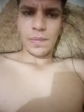 Snapshot of droale chatting on April 2026 10:08:02 PM droale online show from April 2026 10:08:02 PM