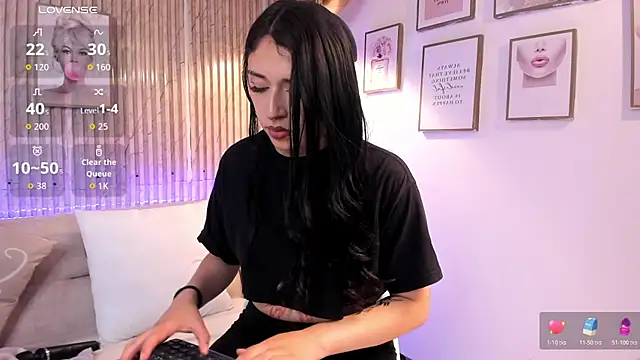 Snapshot of Zoey_monroe chatting on April 2026 12:27:02 PM Zoey monroe online show from April 2026 12:27:02 PM