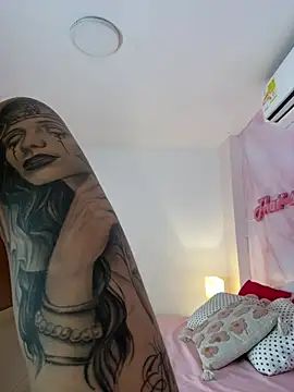 Adalyn Cute online show from May 2026 11:17:02 AM