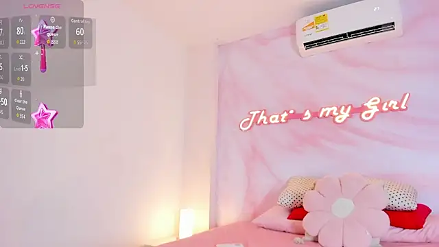 Adalyn Cute online show from May 2026 11:40:01 AM