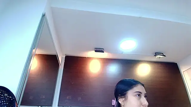 Snapshot of Gabriela_meow chatting on April 2026 12:41:01 PM Gabriela meow online show from April 2026 12:41:01 PM