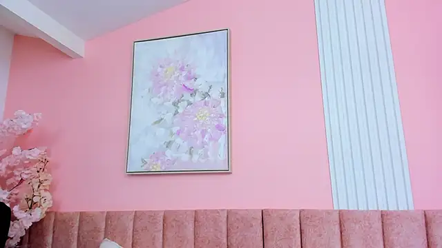 Snapshot of Skarlet_Kiss chatting on April 2026 06:36:02 PM Skarlet Kiss online show from April 2026 06:36:02 PM