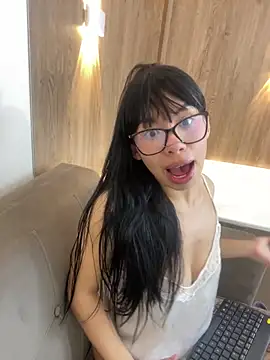 Snapshot of Queen_Chanel_XXX chatting on March 2026 08:12:01 PM Queen Chanel XXX online show from March 2026 08:12:01 PM