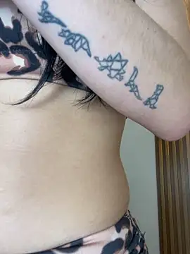 Snapshot of Queen_Chanel_XXX chatting on March 2026 08:21:02 PM Queen Chanel XXX online show from March 2026 08:21:02 PM