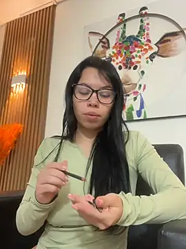 Snapshot of Queen_Chanel_XXX chatting on April 2026 08:17:02 PM Queen Chanel XXX online show from April 2026 08:17:02 PM