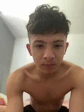 Snapshot of Daniel_Roy chatting on March 2026 07:31:01 PM Daniel Roy online show from March 2026 07:31:01 PM