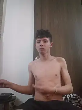 Snapshot of Daniel_Roy chatting on April 2026 08:40:01 PM Daniel Roy online show from April 2026 08:40:01 PM