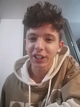 Snapshot of Daniel_Roy chatting on April 2026 11:16:01 PM Daniel Roy online show from April 2026 11:16:01 PM