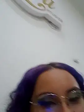 Snapshot of Liily_Foxxy chatting on April 2026 10:57:01 AM Liily Foxxy online show from April 2026 10:57:01 AM