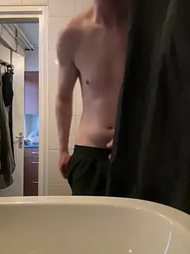 maniackle online show from April 2026 05:17:01 PM