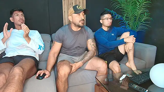 Snapshot of angelstream chatting on March 2026 02:29:01 PM angelstream online show from March 2026 02:29:01 PM