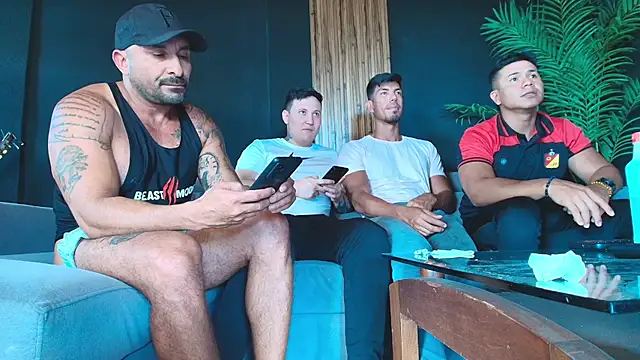 Snapshot of angelstream chatting on April 2026 09:39:33 PM angelstream online show from April 2026 09:39:33 PM