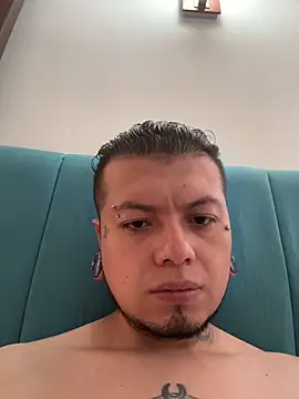 Juan Hernadez27 online show from March 2026 06:24:02 PM