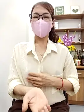 Snapshot of Mai_phuong chatting on April 2026 12:57:01 AM Mai phuong online show from April 2026 12:57:01 AM