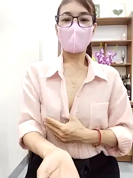 Snapshot of Mai_phuong chatting on April 2026 07:25:02 AM Mai phuong online show from April 2026 07:25:02 AM