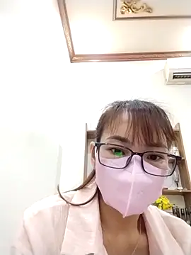 Snapshot of Mai_phuong chatting on April 2026 06:49:02 AM Mai phuong online show from April 2026 06:49:02 AM