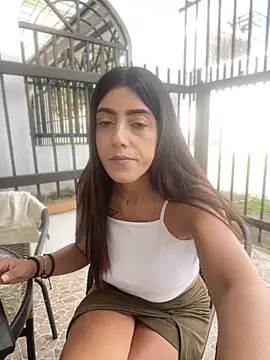 Snapshot of Electra_Pinkk chatting on March 2026 01:40:02 PM Electra Pinkk online show from March 2026 01:40:02 PM