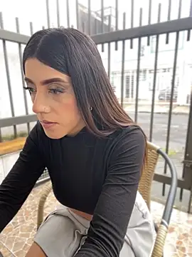 Snapshot of Electra_Pinkk chatting on March 2026 01:45:01 PM Electra Pinkk online show from March 2026 01:45:01 PM