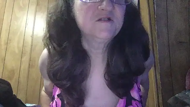 Snapshot of milfmichelle69 chatting on June 2026 11:45:02 AM milfmichelle69 online show from June 2026 11:45:02 AM