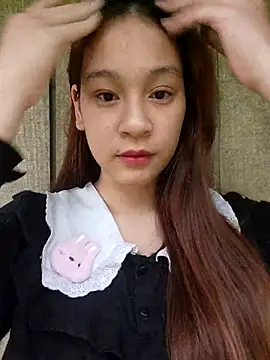 Snapshot of -Hicici- chatting on April 2026 11:35:02 PM -Hicici- online show from April 2026 11:35:02 PM