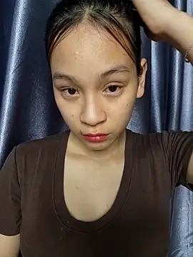 Snapshot of -Hicici- chatting on April 2026 09:40:01 AM -Hicici- online show from April 2026 09:40:01 AM