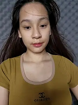 Snapshot of -Hicici- chatting on April 2026 01:36:01 AM -Hicici- online show from April 2026 01:36:01 AM