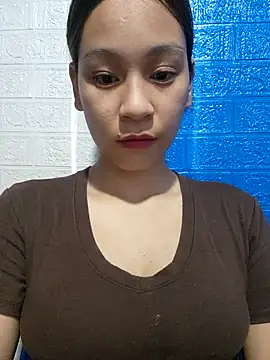 Snapshot of -Hicici- chatting on April 2026 10:30:01 AM -Hicici- online show from April 2026 10:30:01 AM