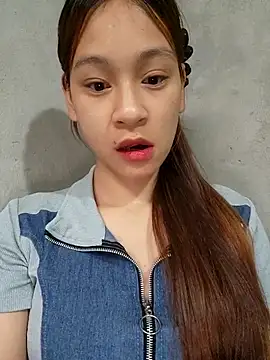 Snapshot of -Hicici- chatting on April 2026 11:21:03 PM -Hicici- online show from April 2026 11:21:03 PM