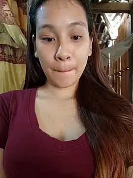 Snapshot of -Hicici- chatting on April 2026 03:29:02 AM -Hicici- online show from April 2026 03:29:02 AM